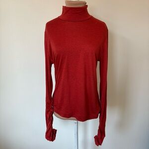 Akris Cashmere Silk Red Long Ruched Sleeve Turtleneck Sweater Shirt Size US 10